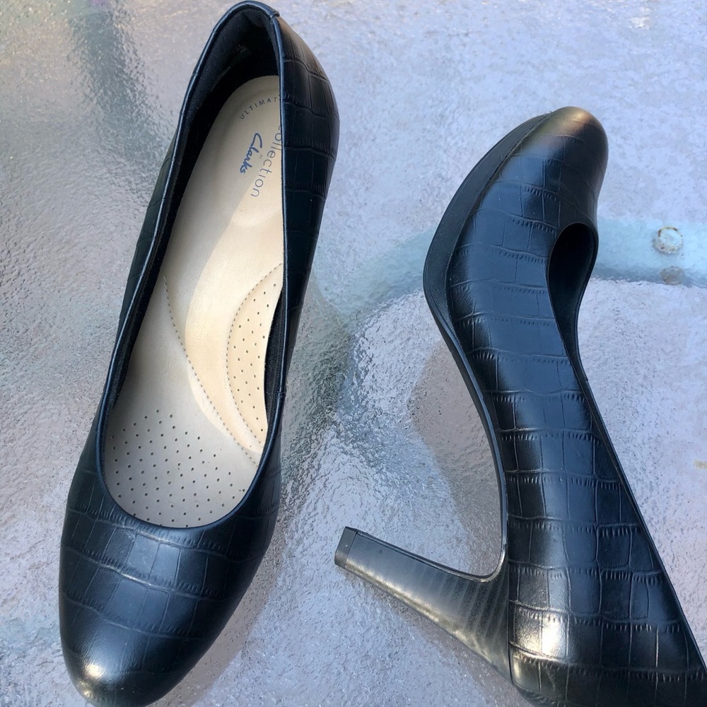 Clarks Black Croc-Embossed Pump Heels